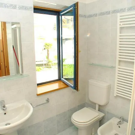 Inviting Close To The In *