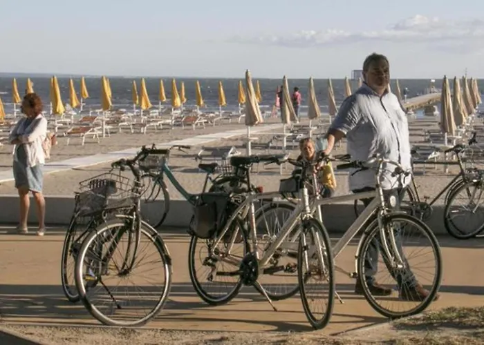 Apartment Inviting Close To The In *